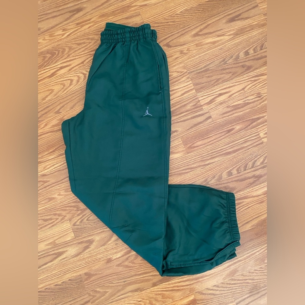 Jordan Green Jogger Pants with Logo (20th Anniversary Edition)